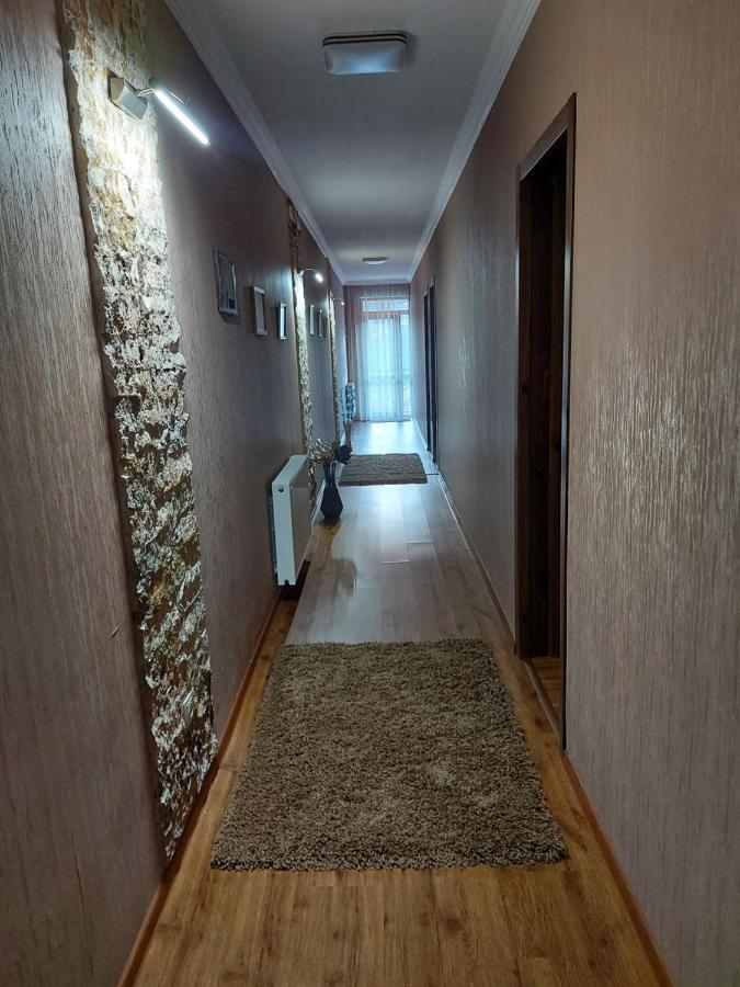 Golden Star Kazbegi Hotell Exteriör bild