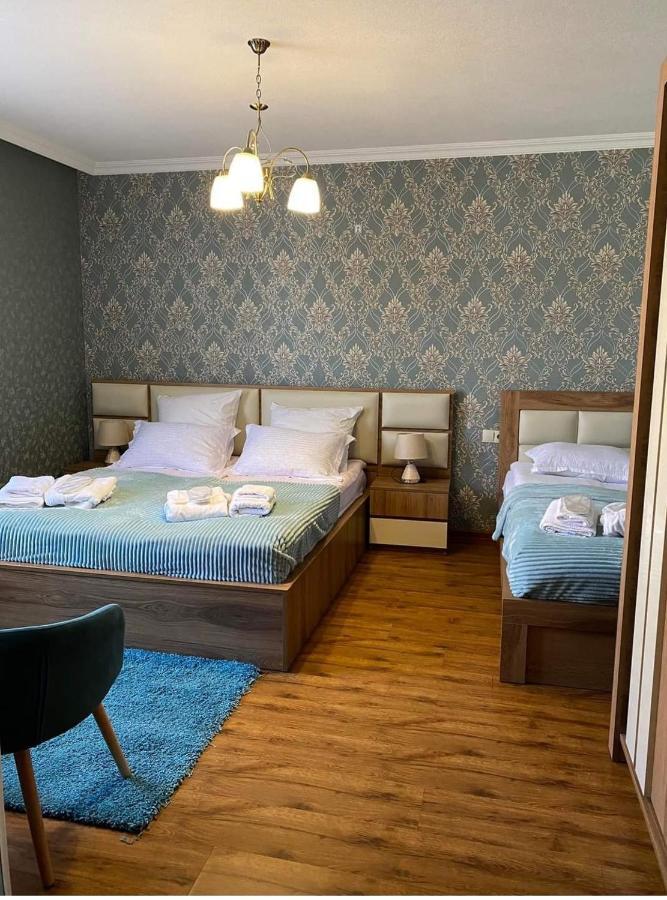 Golden Star Kazbegi Hotell Exteriör bild